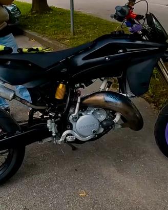 SMEMBRO HUSQVARNA SM 125 2008