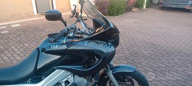 YAMAHA TDM 850