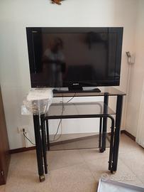 tavolino con televisore Sony 