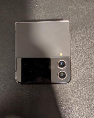 Samsung z flip 4 per pezzi di ricambio 