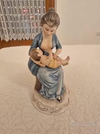 Porcellana Capodimonte firmata 