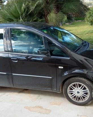 Lancia Musa 1.4 GPL Ecochic