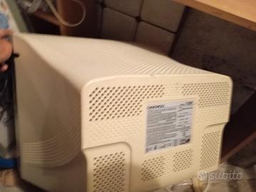 monitor PC a tubo catodico 17