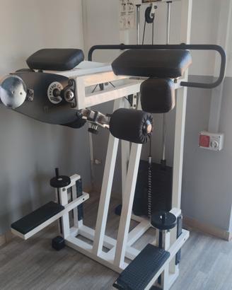 attrezzatura palestra tecnogym