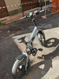 Bici WTA 500 W Color Grey