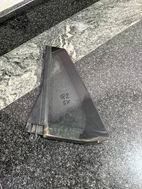 Vetro fisso Audi Q2 posteriore sinistro