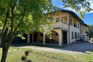 CASA SEMINDIPENDENTE A PORTACOMARO