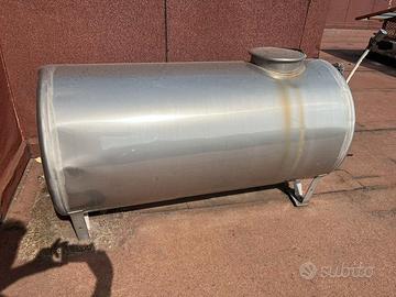 Serbatoio inox   500 lt