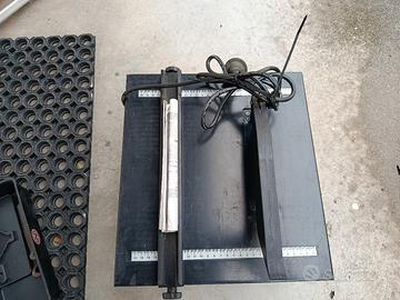 sega circolare taglia mattonelle 