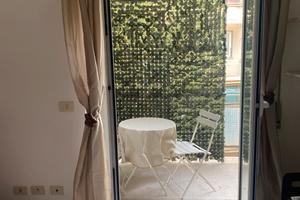 Ampia camera per studentessa