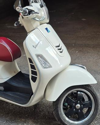 vespa gts 300 ie abs