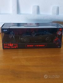 The Batman + Batmobile modellino die cast 1:32