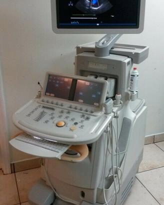 ECOGRAFO PHILIPS IE33 con garanzia
