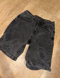 Pantaloni Jeans corti neri grigi con strappi