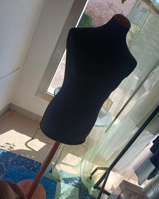 manichino uomo con base legno
