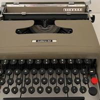 Olivetti Lettera 22 con custodia originale