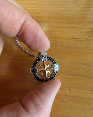 Collana con ciondolo in argento e zirconi