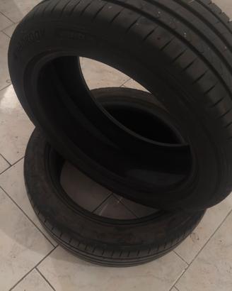 Gomme 215/45/16