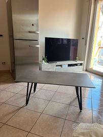 Tavolino da soggiorno ceramica grigia