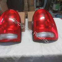 Fanali posteriori chrysler voyager 96