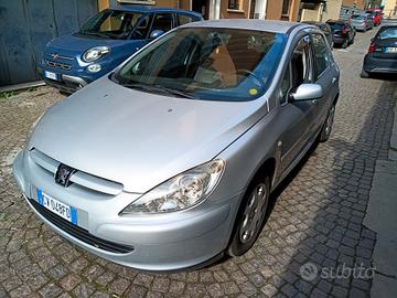 Peugeot 307 1.6 16V HDi 90CV 5p. XT