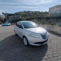 Lancia Ypsilon 1.2 8v Platinum