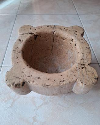 Antico mortaio in marmo