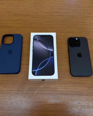 Apple iPhone 16 Pro, 1TB, Titanio Nero Perfetto