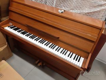 Pianoforte verticale in legno con 3 pedali