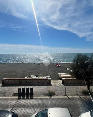 3 LOCALI A LADISPOLI