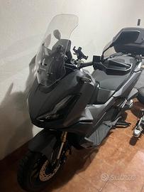 Stupendo HONDA ADV 350