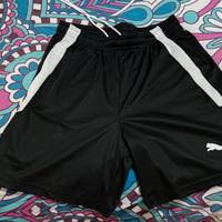 Pantaloncini corti neri Puma
