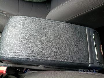 bracciolo per Ford  Fiesta 2009-2017

