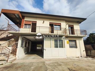 Rif.SM60| casa ind. vittorio veneto