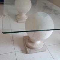 Tavolino basso e armadio metallico  3 ante