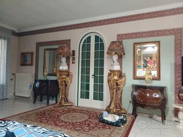 Coppia di comò in stile Luigi XV