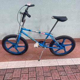 Bici ragazzo bici vintage bici bicicletta bici cit