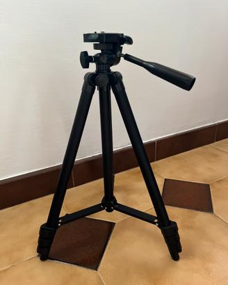 Treppiedi compatto in alluminio