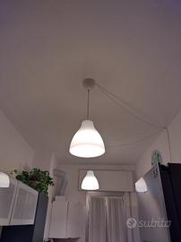 2 lampadari a sospensione bianchi Ikea