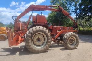 Trattore agricolo forestale