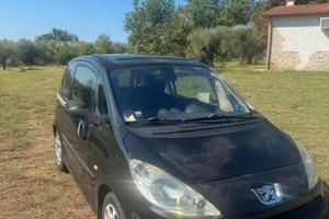 Auotovettura Peugeut 1007