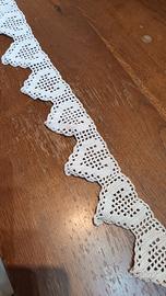 trina all'uncinetto fatta a mano