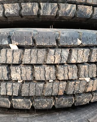 Gomme 8,5 r 17,5