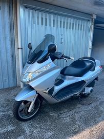 Piaggio X8 250