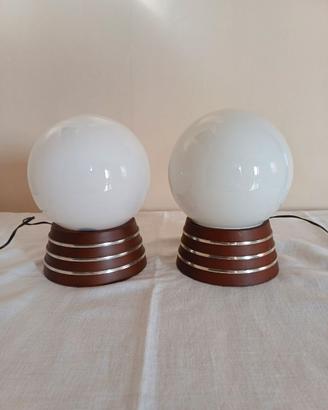 Coppia lampade in vetro opalino e base legno