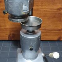 Macchina per hamburger.