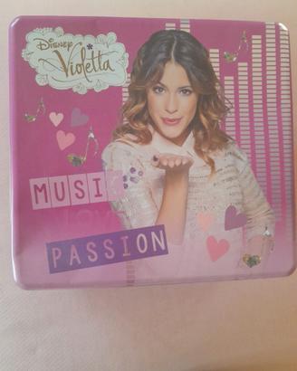 Scatola in latta violetta
