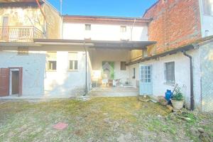 CASA SEMINDIPENDENTE A GROPPARELLO