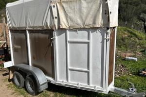 Trailer trasporto cavalli