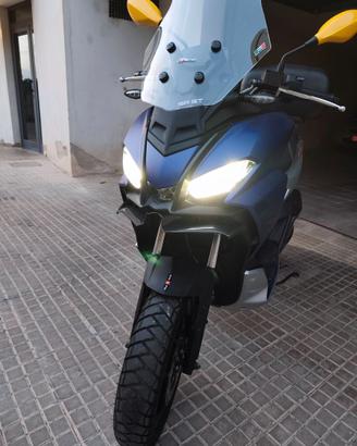 Aprilia sr gt 125